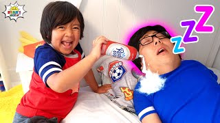 Don't Wake Daddy Challenge and more 1 hr kids video!