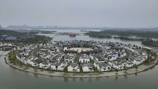 Tour to centuries-old Chinese dwellings in east China's Anhui