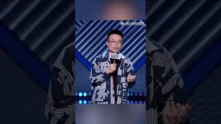 这一看就是上班“摸鱼”高手，程璐作为公司中层的尴尬：不上不下 #shorts |《脱口秀大会 ROCK\u0026ROAST》