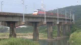 台鐵108次PP自強號通過(鳳山溪橋)