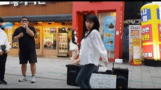 20220608 홍대(hongdae busking) 정원 - 지지 거의 3년만의 버스킹 05 - Love U _ 청하 CHUNG HA