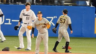 【同郷のよしみ】村上宗隆、九州学院高校出身の先輩・島田海吏に帽子を取って挨拶をする【CSファイナル2022 第1戦】【ヤクルト対阪神】2022年10月12日