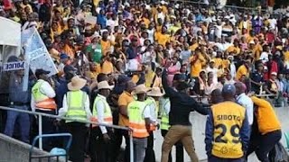 Kaizer Chiefs fan hit Arthur Zwane by object after Supersport United match
