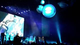 Rock Dust Light Star (LIVE + Intro) - Jamiroquai @Paris-Bercy 23.03.2011