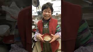 ９３歳ツムツムばあちゃん今朝は大根の味噌汁でーす。👵‼️