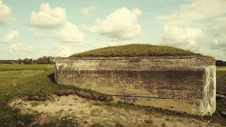 Paarden vs Drone Het 'Bunker Dorp' nabij het voormalige vliegveld Bergen NH