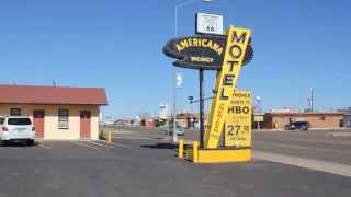 A quick room tour at the Americana Motel in Tucumcari, New Mexico