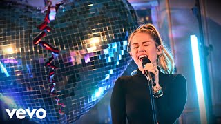 Mark Ronson, Miley Cyrus - No Tears Left To Cry (Ariana Grande cover) in the Liv