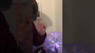 Fun plasma ball tricks #plasmaball #plasma #electrocution