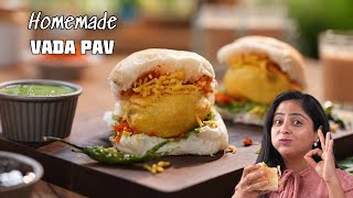 Vada Pav Recipe: How to Make Mumbai's Iconic Street Food at Home - वडा पाव बनाने की रेसिपी