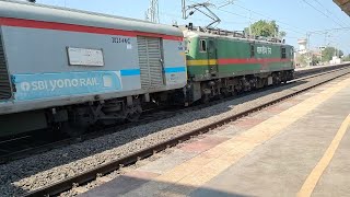 Valsad WAG9 with Bandra Terminus - Jaipur Special.