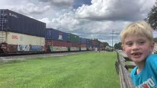 Longest train ever! CSX Q037 passes by with 22,000 foot train with friendly crew!