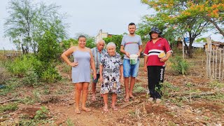 A CHUVA CHEGOU NO SERTÃO COM SURPRESA PRA DONA INÁCIA VEJA OQUE ACONTECEU QUANDO ELA DESCOBRIU