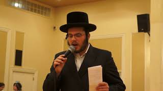 New Badchen Yossi Kaff performs at a Mitzva Tantz