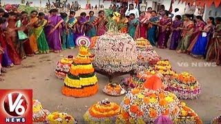 Bathukamma Celebrations After Dussehra | Peculiar Tradition At YedapallI Village | Nizamabad | V6