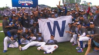 Cubs celebrate win, division title with 'W'