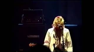 Sound equipment troubles (Kurt Cobain)