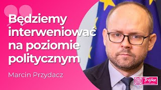 Polska flaga usunięta z cmentarza w Katyniu. M. Przydacz: Rosja prowokuje w tematyce historycznej