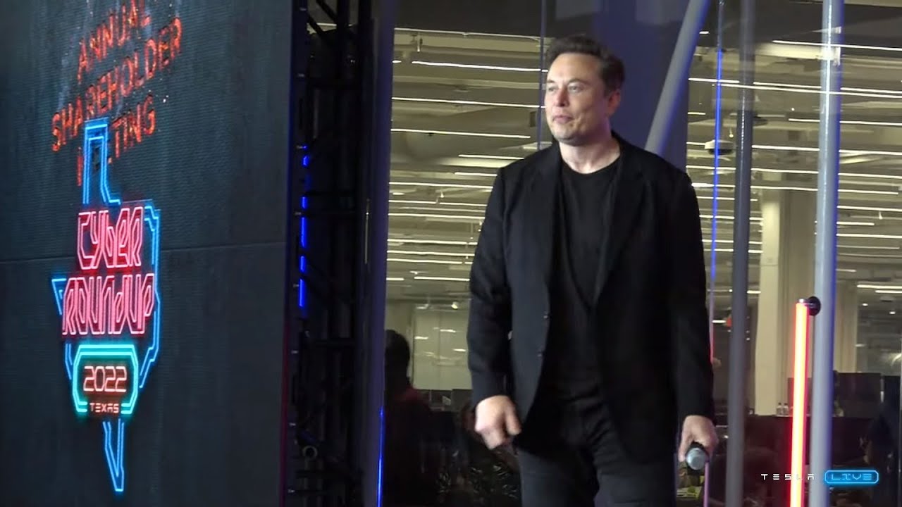 Elon Musk Announced Tesla's Next Gigafactory - YouTube