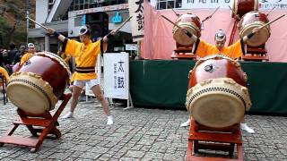 Taiko Takaosan Momiji Matsuri Nov 27 2011  和太鼓の響き 高尾山　もみじ　まつり