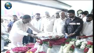 KCR Hughes Jr NTR after paying floral tribute to Harikrishna | Overseas News