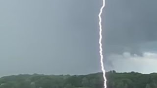 Lightning Strikes water//heavy thunder storm sound in summer