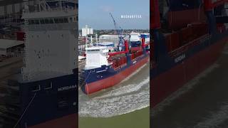 How Gigantic Ships Are Launched In Water? #ship #shiploading #shiplaunch #ocean #technology