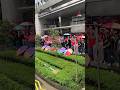 🇸🇬 Team Singapore Olympians, supporters remain in high spirits despite rain during bus parade