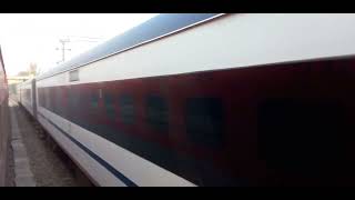 22436 Vande Bharat Express overtake 04141 Subedarganj - Udhampur Express at Fatehpur