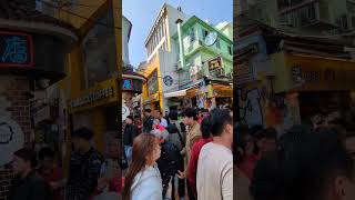 🏮🎊 Taipa Food Street – Lunar New Year Festivities in Macau! 🍲🇲🇴 氹仔美食街 – 澳门春节热闹景象