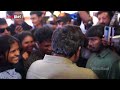 vijay sethupathi at kochi വിജയ് സേതുപതിയുടെ മാസ്സ് എന്‍ട്രി കൊച്ചിയില്‍