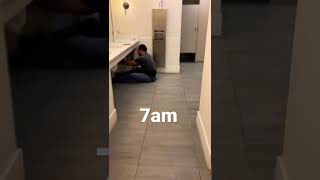 Y me levanto en la mañana a las 7am para ir a trabajar en ves de estar en mi cama 🎶