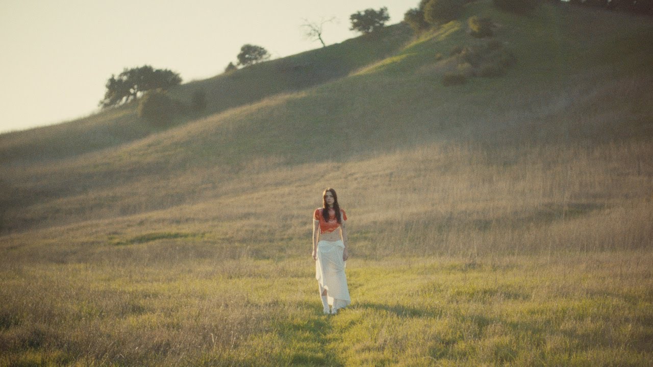 Lizzy Mcalpine Ceilings Chords Chordify