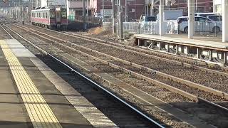 2023.04.01　JR弘前駅　奥羽本線 青森行き到着【701系・631M】　2022.04.01