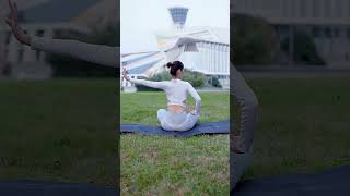 Outdoor yoga is ambiguous and always makes people feel wronged #064