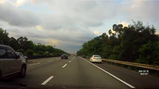 20170712-此種路肩超車方式符合前車行速緩慢？