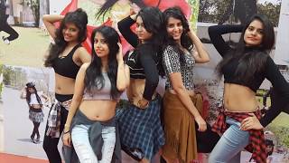 Hindi hot girls dancing video 2019