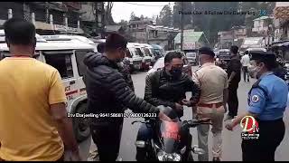 Darjeeling News मास्क नलगाई घुम्नेहरूलाई दार्जीलिङ सदर पुलिसले पक्राउ गरी