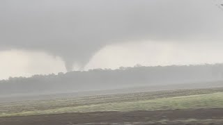 Video shows possible tornado near Colon, Michigan