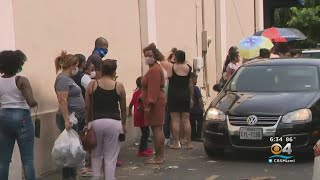Miami-Dade Parents Scrambling To Buy Uniforms For Their Kids Before Start Of School