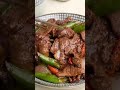 黑椒洋葱炒牛肉 stir fry black pepper beef with onions shorts