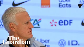 Butterfly interrupts Didier Deschamps' press conference