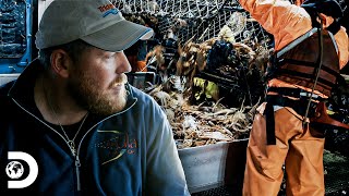 Cornelia Marie va por cangrejos en el océano congelado | Pesca Mortal | Discovery Latinoamérica