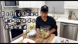 Garden Fresh Avocado Salad: Quick & Delicious! 🥑😋