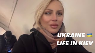 Ukraine 🇺🇦 LIFE IN KIEV, February 19, 2025. The Streets of Kiev, Ukraine. Streets Scenes.