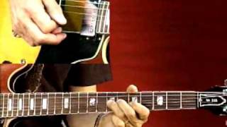 Blues Guitar Lesson - Larry Carlton - 335 Blues - Stormy Blues, Key of A: Solo