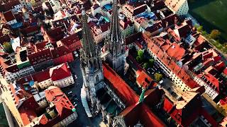 Regensburger Dom, a bit of Munich and back-walking people.