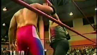 IWA: Ray González vs. Savio Vega - Fanáticos con Correas (2003)