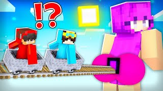 Cash and Nico found a SECRET PASSAGE in Zoey - Funny Story in Minecraft