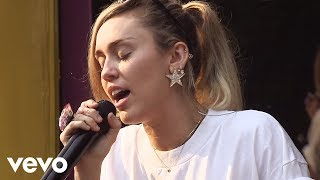 Miley Cyrus - Malibu Live